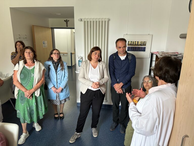 Pflegetour mit Staatssekretärin MdB Ekin Deligöz